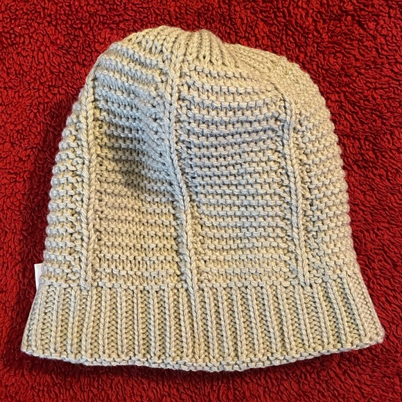 WINTER ESSENTIALS - Picture 4 of 8